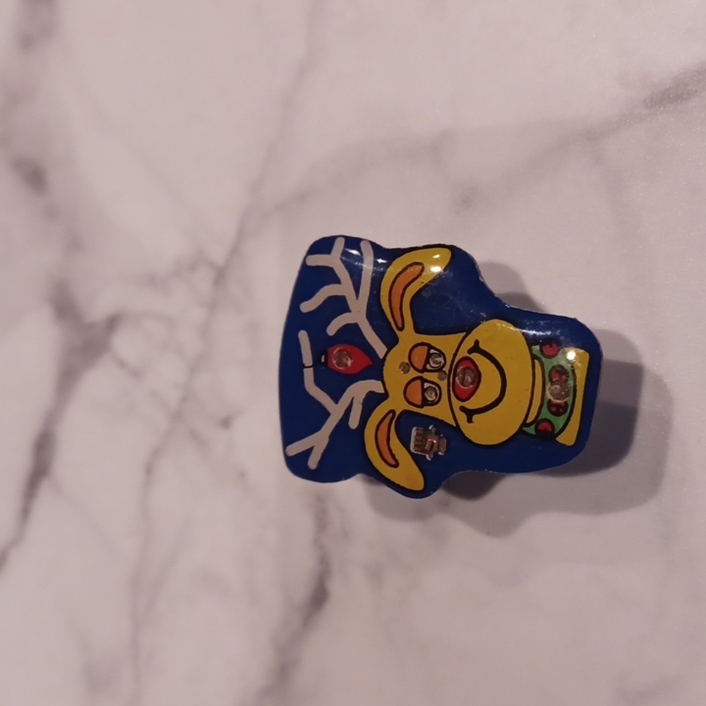 $4 Add-on Flashing Rudolph Pin - Magnetic Back